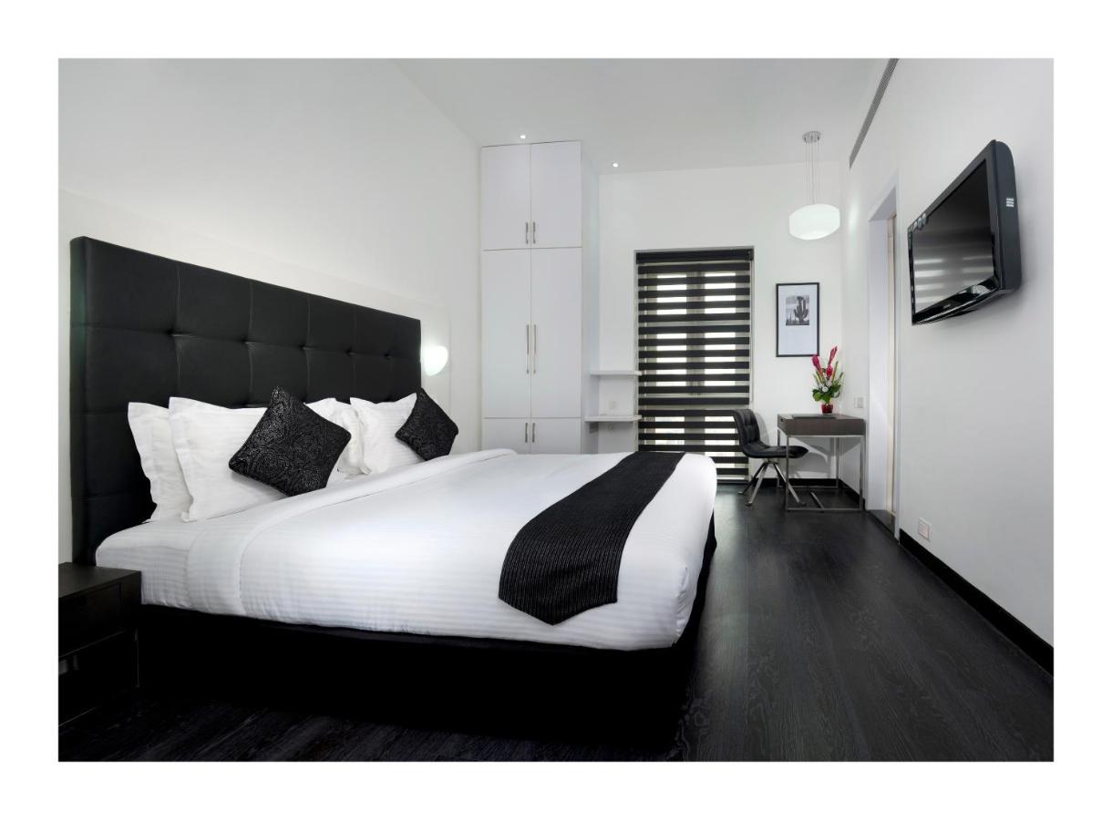 Sapphire Suite Καλκούτα Εξωτερικό φωτογραφία