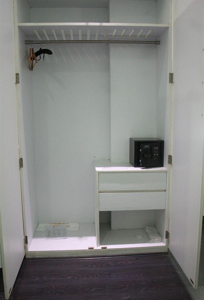 Sapphire Suite Καλκούτα Εξωτερικό φωτογραφία