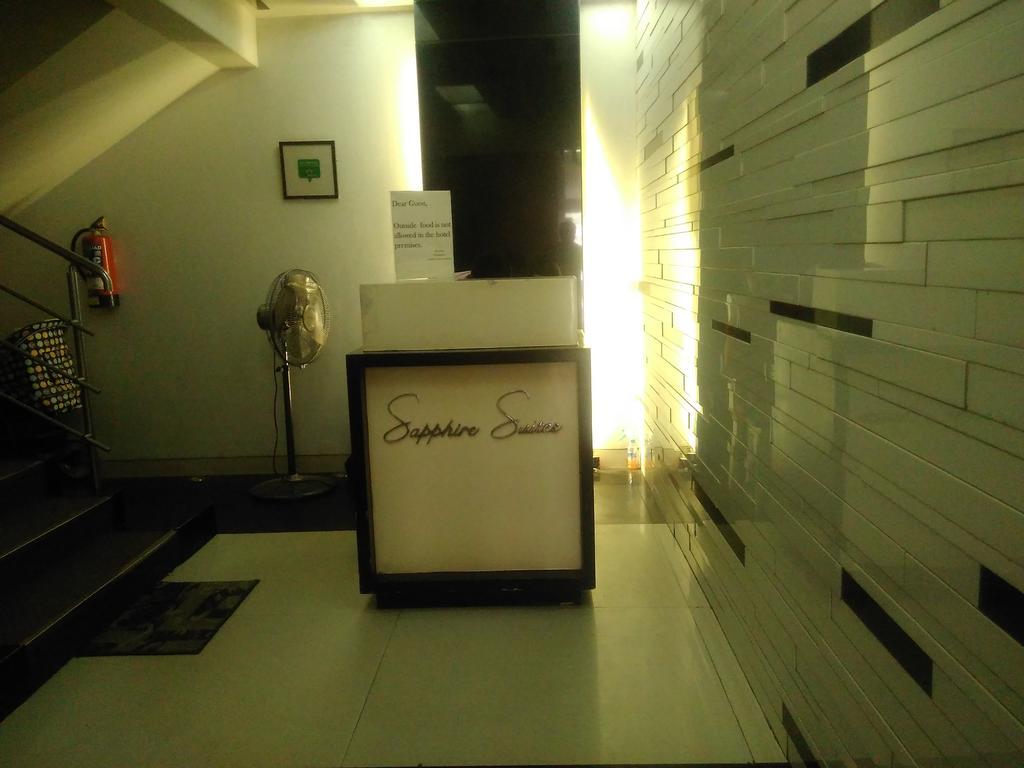 Sapphire Suite Καλκούτα Εξωτερικό φωτογραφία