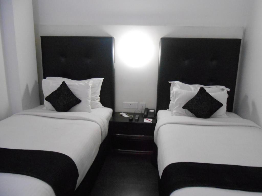 Sapphire Suite Καλκούτα Δωμάτιο φωτογραφία