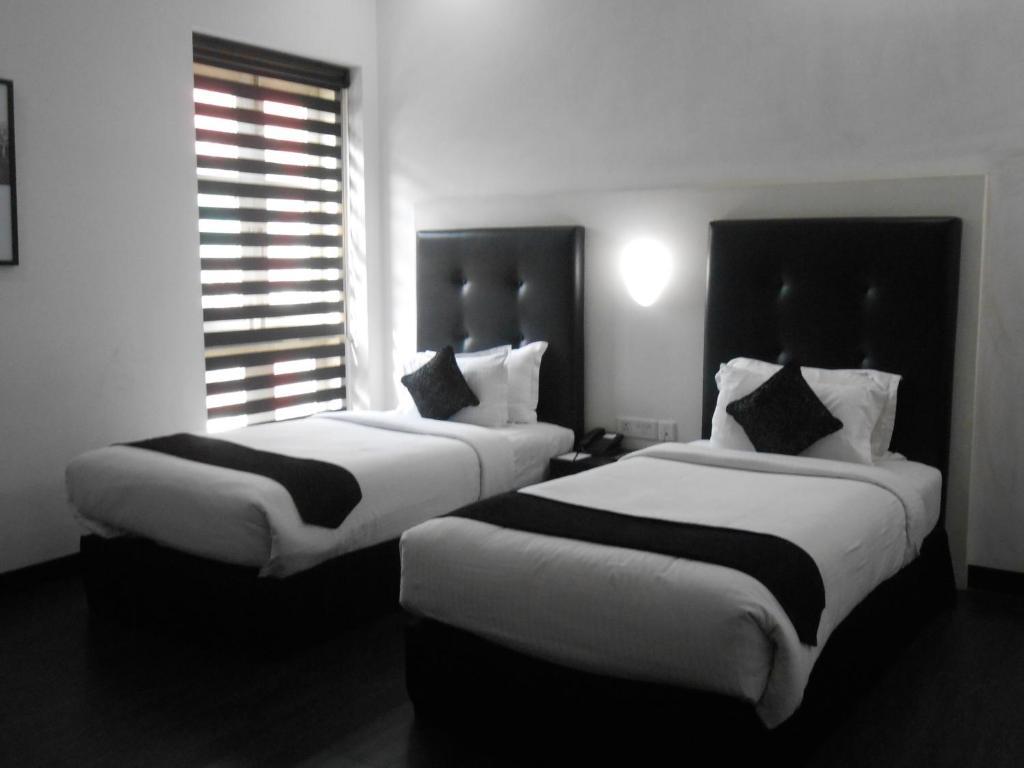 Sapphire Suite Καλκούτα Δωμάτιο φωτογραφία