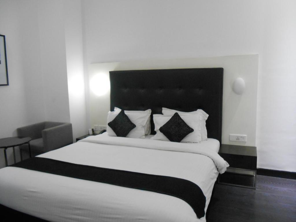 Sapphire Suite Καλκούτα Δωμάτιο φωτογραφία