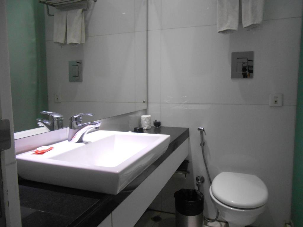 Sapphire Suite Καλκούτα Εξωτερικό φωτογραφία